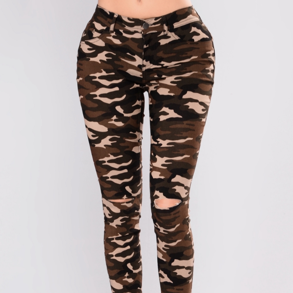 Fashion Nova camo pants